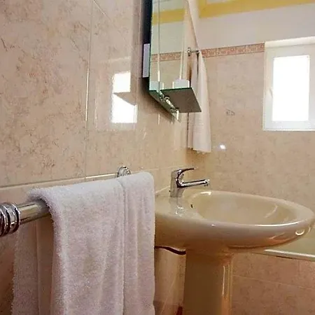 Os Descobrimentos 3* Burgau